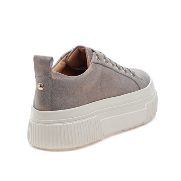 NWT J/SLIDES WEST Bronze Metallic Leather Sneaker - Picture 4 of 15